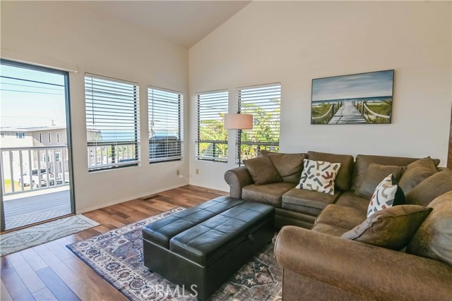 Detail Gallery Image 5 of 43 For 3287 Ocean Blvd, Cayucos,  CA 93430 - 2 Beds | 2 Baths