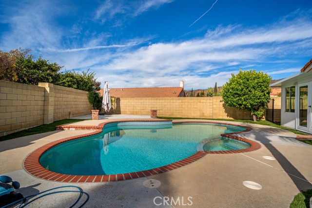 Detail Gallery Image 16 of 19 For 6453 Dowel Dr, Simi Valley,  CA 93063 - 4 Beds | 2 Baths