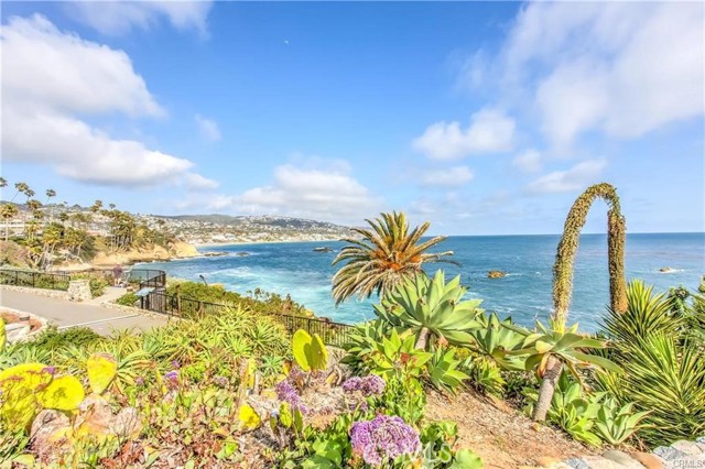 Detail Gallery Image 33 of 34 For 420 Cypress Dr #420,  Laguna Beach,  CA 92651 - 2 Beds | 2 Baths