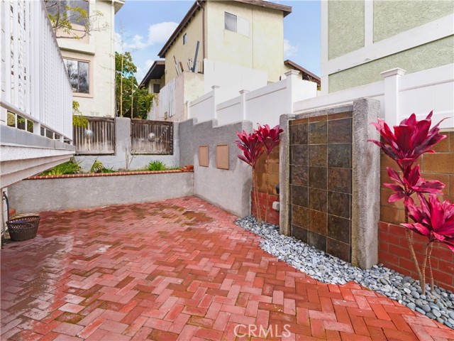 1931 Ruhland Avenue, Redondo Beach, California 90278, ,Residential Income,Sold,Ruhland,SB23015850