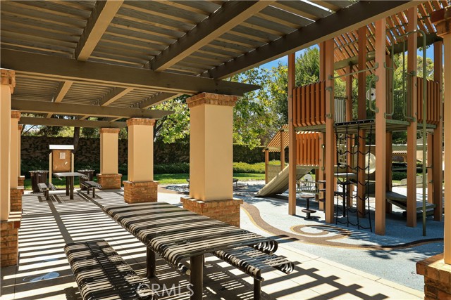 138 Coralwood, Irvine CA: https://media.crmls.org/medias/af5886d4-40ff-450c-bee0-562ca783b962.jpg
