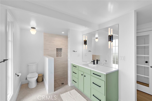Detail Gallery Image 25 of 38 For 3007 Harbor View, Corona Del Mar,  CA 92625 - 3 Beds | 2/1 Baths