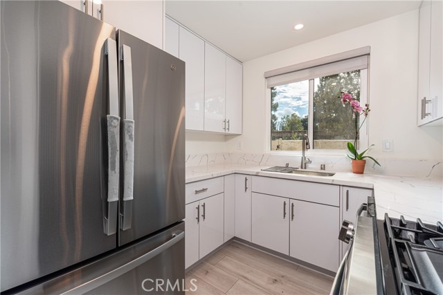 Detail Gallery Image 9 of 27 For 6201 Shoup Ave #66,  Woodland Hills,  CA 91367 - 1 Beds | 2 Baths