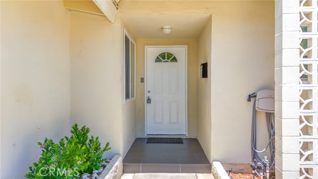 511 Gwynwood Avenue, La Habra CA: https://media.crmls.org/medias/af59c1cc-a037-4756-b507-df95c4dc2d11.jpg