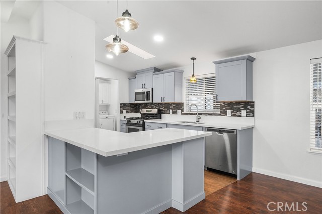 9850 Garfield, Huntington Beach CA: https://media.crmls.org/medias/af5ab564-d7cd-4de0-967d-df8a5a5ebe63.jpg
