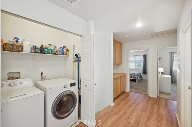 Detail Gallery Image 40 of 57 For 8554 Burnet Ave #144,  North Hills,  CA 91343 - 3 Beds | 3 Baths