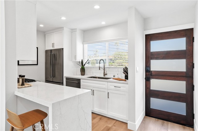 Detail Gallery Image 12 of 34 For 444 Seaward, Corona Del Mar,  CA 92625 - 2 Beds | 1/1 Baths