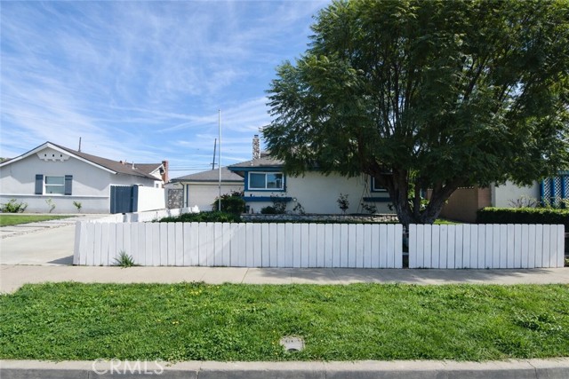 Detail Gallery Image 5 of 18 For 12162 Fieldgate, Garden Grove,  CA 92841 - 4 Beds | 3 Baths