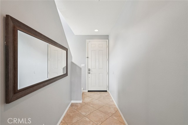 Detail Gallery Image 5 of 23 For 18335 Damiana, Fontana,  CA 92407 - 3 Beds | 2/1 Baths
