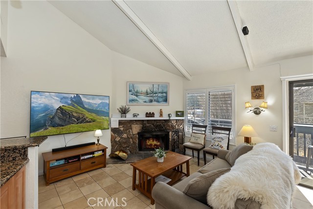 Detail Gallery Image 11 of 47 For 760 Blue Jay Rd #28,  Big Bear Lake,  CA 92315 - 2 Beds | 2 Baths