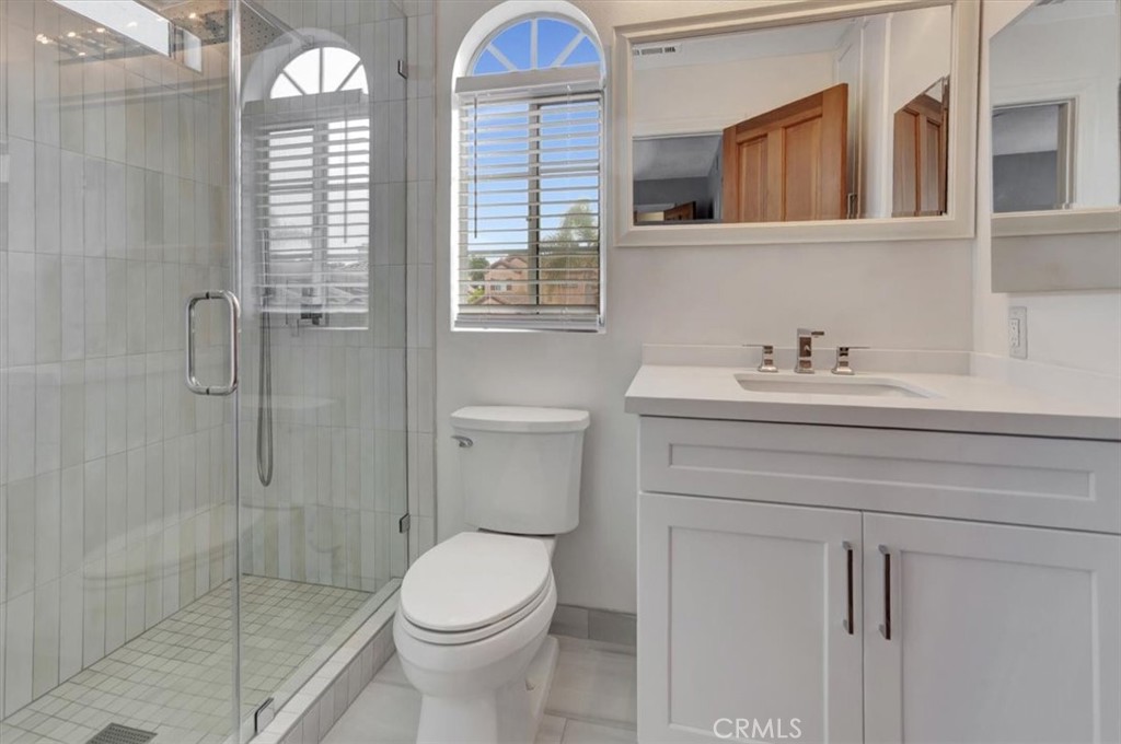 MLS #OC25257492 image #14