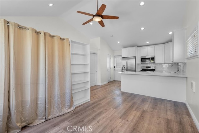 Detail Gallery Image 27 of 39 For 1430 Bonnie Brae, Hermosa Beach,  CA 90254 - 3 Beds | 3 Baths