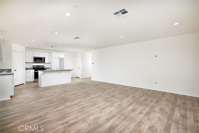 Detail Gallery Image 3 of 17 For 28817 Cutlass St, Winchester,  CA 92596 - 4 Beds | 2/1 Baths