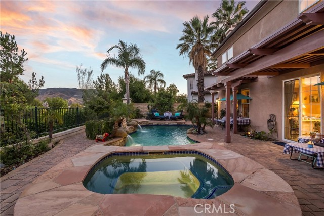 25808 Tennyson Lane, Stevenson Ranch CA: https://media.crmls.org/medias/af5f8da8-0b1d-41fb-bdee-d548aad1753d.jpg