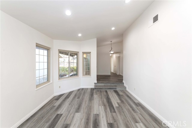 Detail Gallery Image 23 of 33 For 2518 Greenwich Dr, Fullerton,  CA 92833 - 3 Beds | 2 Baths