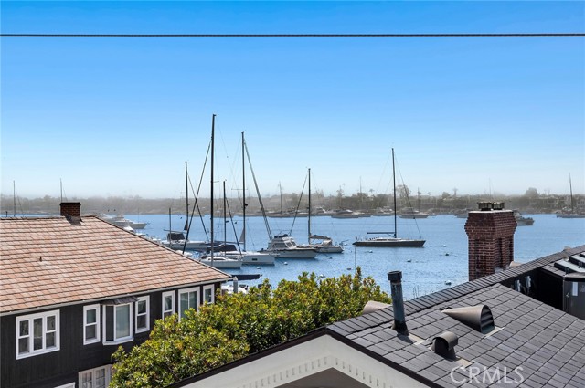 Detail Gallery Image 25 of 27 For 109 Onyx Ave, Newport Beach,  CA 92662 - 3 Beds | 4/1 Baths