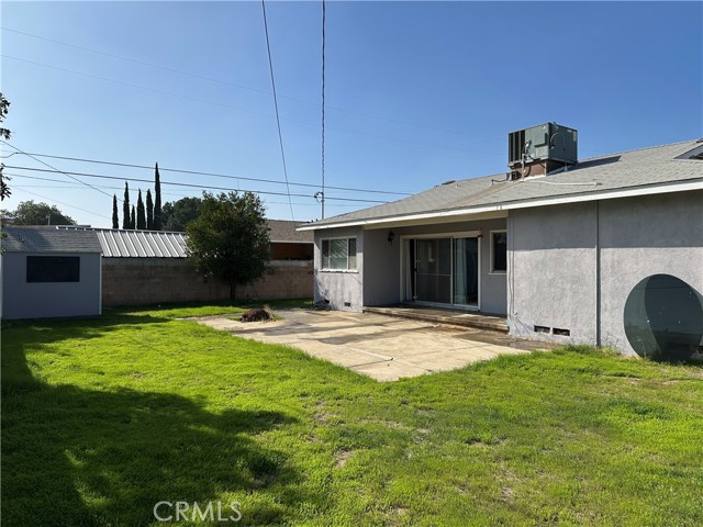 Detail Gallery Image 8 of 23 For 12410 Jerome, Sun Valley,  CA 91352 - 3 Beds | 2 Baths