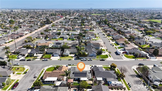 Detail Gallery Image 50 of 51 For 15551 Aulnay Ln, Huntington Beach,  CA 92647 - 3 Beds | 2 Baths