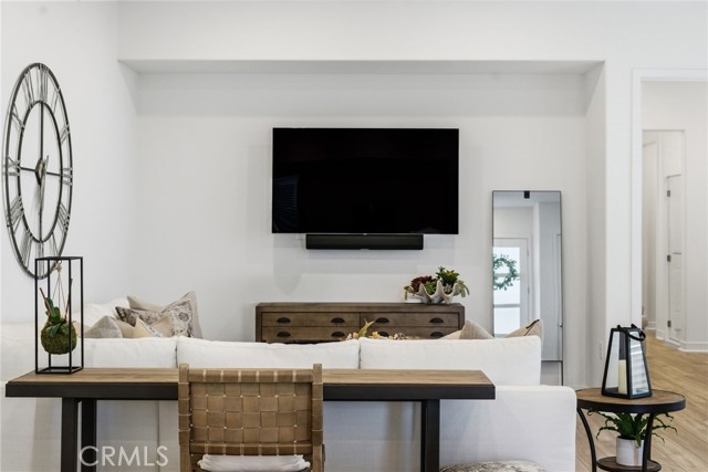 Detail Gallery Image 15 of 46 For 27410 N Merlin Pl #101,  Valencia,  CA 91381 - 2 Beds | 2 Baths