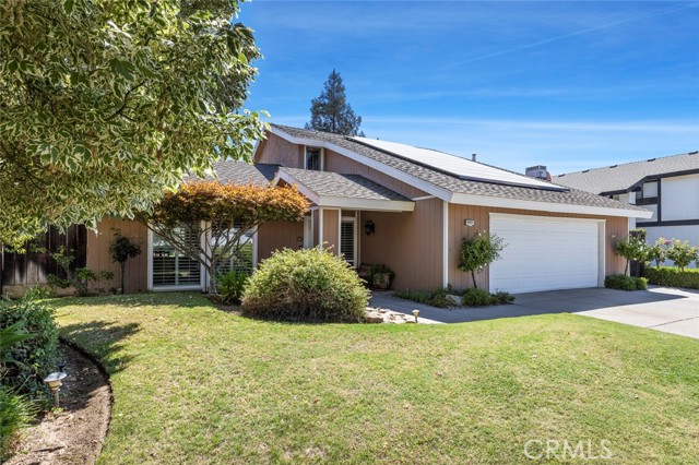 Detail Gallery Image 2 of 40 For 8052 N Mariposa St, Fresno,  CA 93720 - 3 Beds | 2 Baths