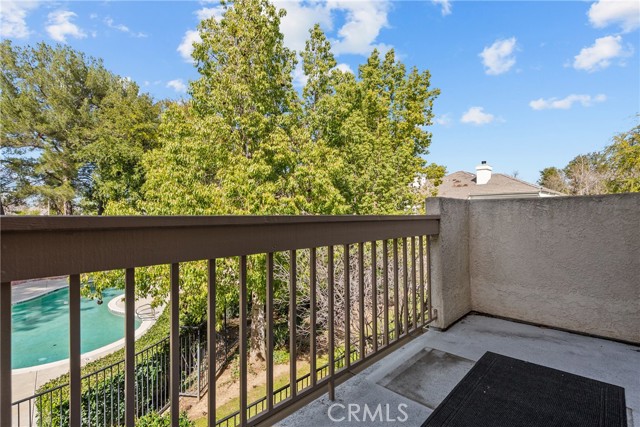 Detail Gallery Image 34 of 64 For 24436 Hampton Dr #C,  Valencia,  CA 91355 - 2 Beds | 2/1 Baths