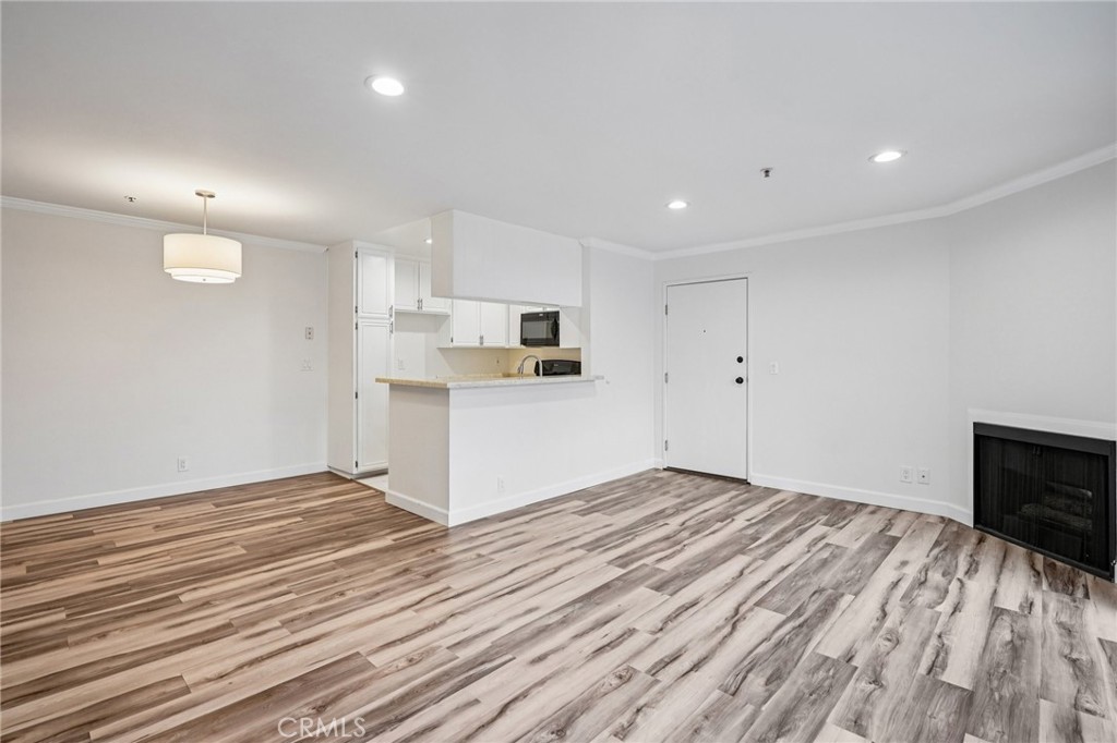 MLS #SR25246345 image #7