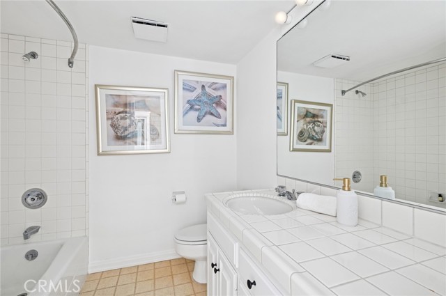 Detail Gallery Image 13 of 20 For 1214 E Balboa, Newport Beach,  CA 92661 - 4 Beds | 3/1 Baths