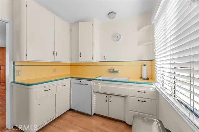 Detail Gallery Image 14 of 42 For 22895 Vista Grande, Grand Terrace,  CA 92313 - 2 Beds | 2 Baths