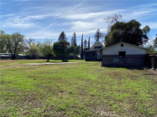 Detail Gallery Image 2 of 17 For 455 E 9th Ave, Chico,  CA 95926 - 2 Beds | 1 Baths