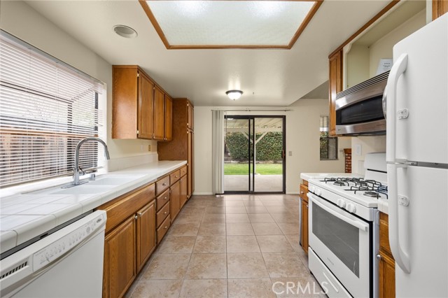 Detail Gallery Image 7 of 29 For 33840 Woody Ln, Yucaipa,  CA 92399 - 4 Beds | 2 Baths