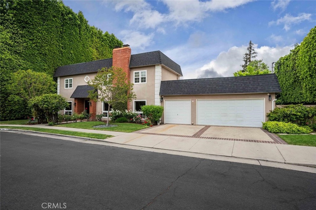 12843 Sarah Street