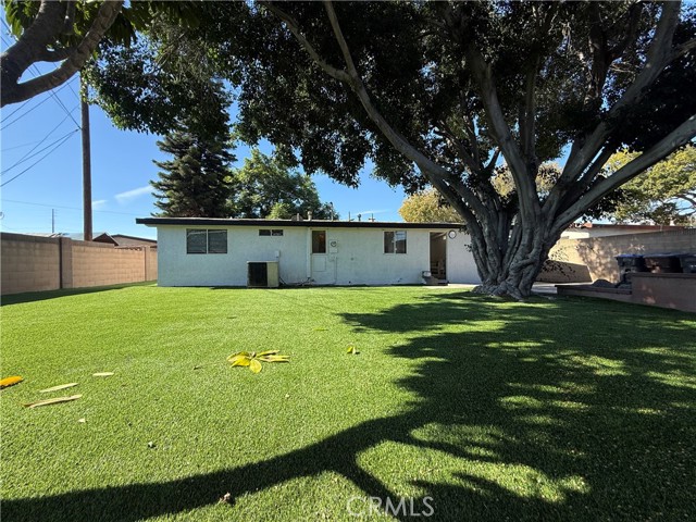 Detail Gallery Image 36 of 37 For 2540 W Picadilly Way, Anaheim,  CA 92801 - 3 Beds | 1/1 Baths