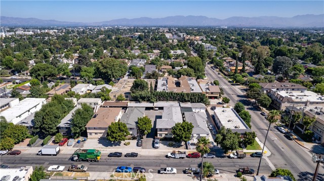 Detail Gallery Image 8 of 32 For 14115 Gilmore St., Van Nuys,  CA 91401 - – Beds | – Baths