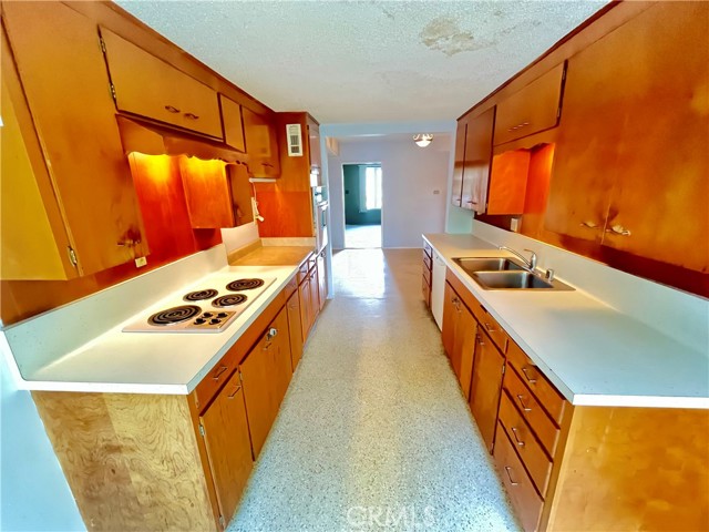 Detail Gallery Image 2 of 15 For 4245 4245 Homewood, Riverside,  CA 92506 - 3 Beds | 2 Baths