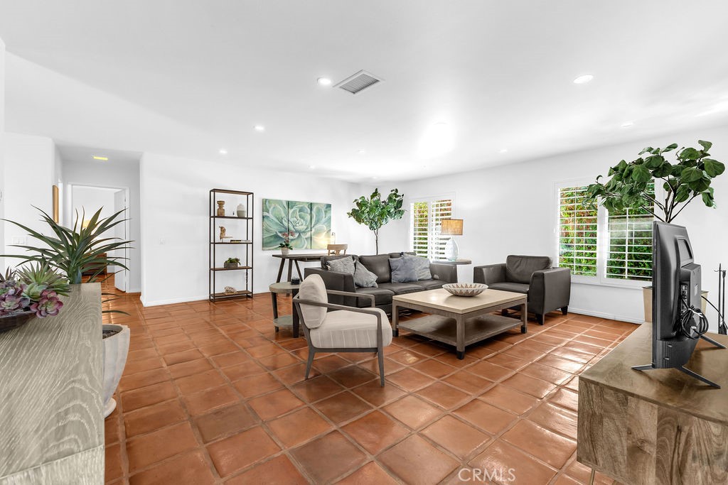 MLS #IG25224988 image #5