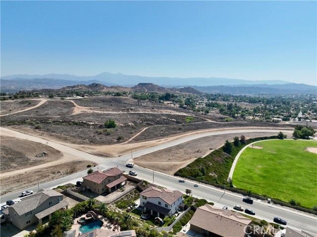 Detail Gallery Image 3 of 48 For 9574 Alta Cresta Ave, Riverside,  CA 92508 - 5 Beds | 3/1 Baths