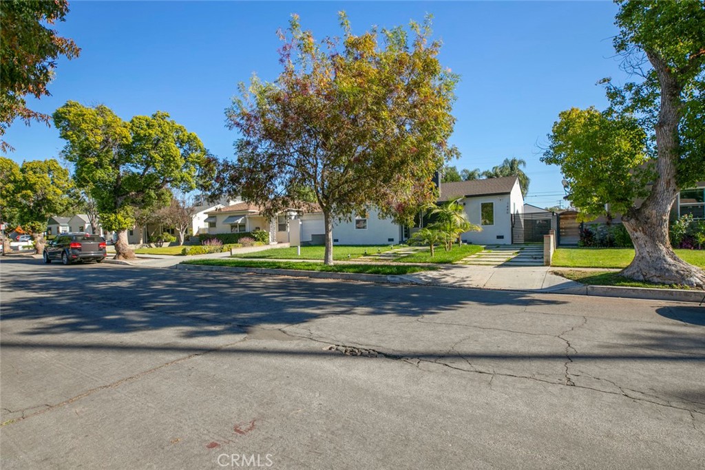 1440 N Maple StreetBurbank img 58