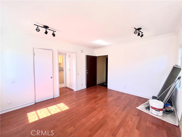 Detail Gallery Image 12 of 17 For 5253 1/2 Denny Ave, North Hollywood,  CA 91601 - 0 Beds | 1 Baths