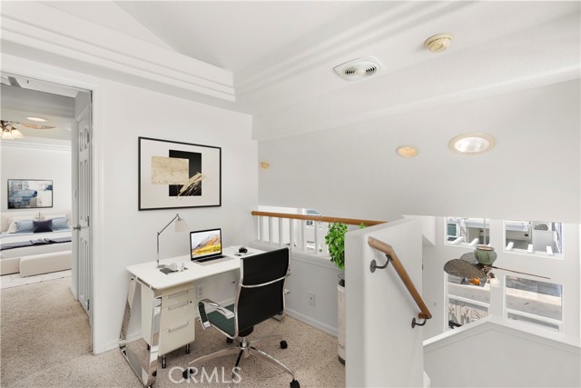45 Drake Street, Newport Beach CA: https://media.crmls.org/medias/af67af57-a765-4e28-8975-0b2913e089dc.jpg