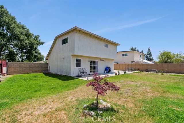1725 Trinity Loop, Ontario CA: https://media.crmls.org/medias/af68770a-bf65-4f13-a824-dc3ded2951d3.jpg