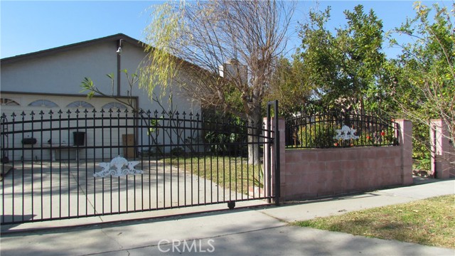 9944 Poplar Avenue, Fontana, California 92335, 4 Bedrooms Bedrooms, ,2 BathroomsBathrooms,Single Family Residence,For Sale,Poplar,TR25025017