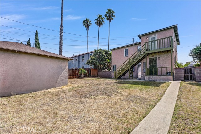 10523 Haas Avenue, Los Angeles CA: https://media.crmls.org/medias/af690f4e-68ef-40aa-b59e-e83d7f984658.jpg