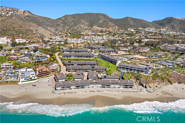 89 Blue Lagoon Villa, Laguna Beach CA: https://media.crmls.org/medias/af6a0aa2-a9e5-4be9-a0af-ae57cfd41814.jpg