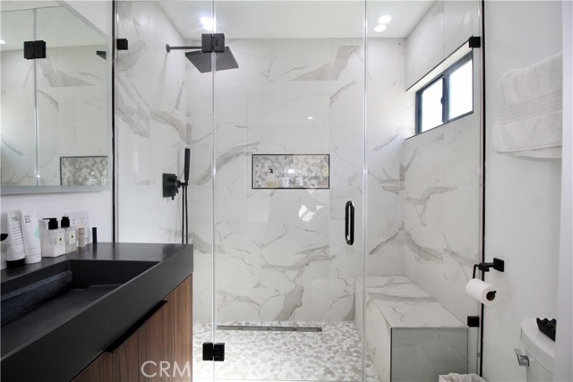 6949 Wilbur Avenue, Reseda CA: https://media.crmls.org/medias/af6a5efb-62a2-4cea-aabe-2a2cec9b54f5.jpg