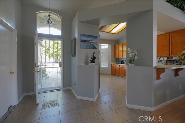 Detail Gallery Image 3 of 59 For 1986 Woodhaven Ct, Merced,  CA 95340 - 3 Beds | 2 Baths