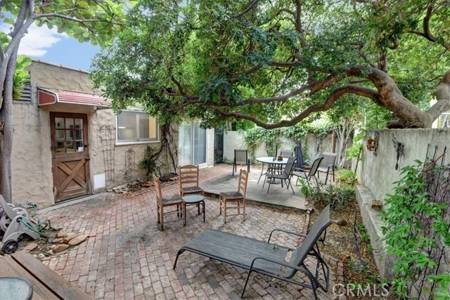 4221 Hazel Kirk Drive, Los Angeles CA: https://media.crmls.org/medias/af6a93f1-fbe9-48b1-a1f2-dba1be53c8eb.jpg
