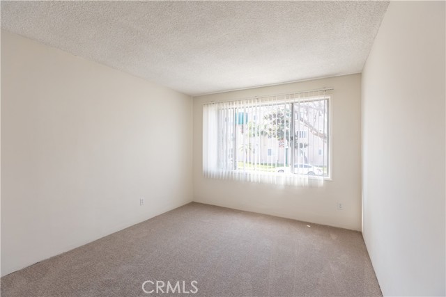 Detail Gallery Image 4 of 9 For 509 Avenue G #1,  Redondo Beach,  CA 90277 - 2 Beds | 1 Baths