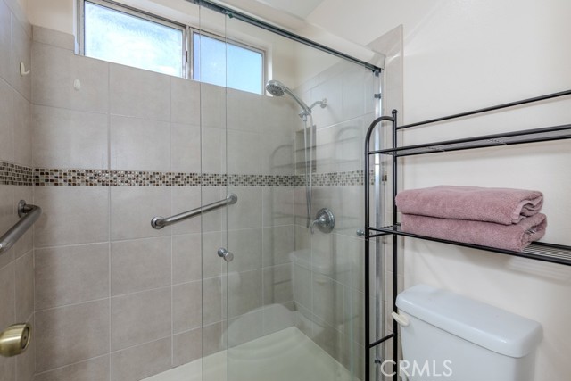 8437 E Amberwood Street, Anaheim Hills CA: https://media.crmls.org/medias/af6b1aed-c50a-448f-9bc8-a28ea669cd69.jpg