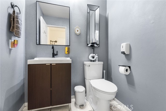 Detail Gallery Image 18 of 39 For 1105 N Dresden #52,  Anaheim,  CA 92801 - 3 Beds | 2/1 Baths