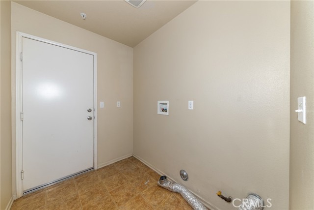 Detail Gallery Image 24 of 47 For 15706 Basin Ln, Victorville,  CA 92394 - 4 Beds | 2 Baths